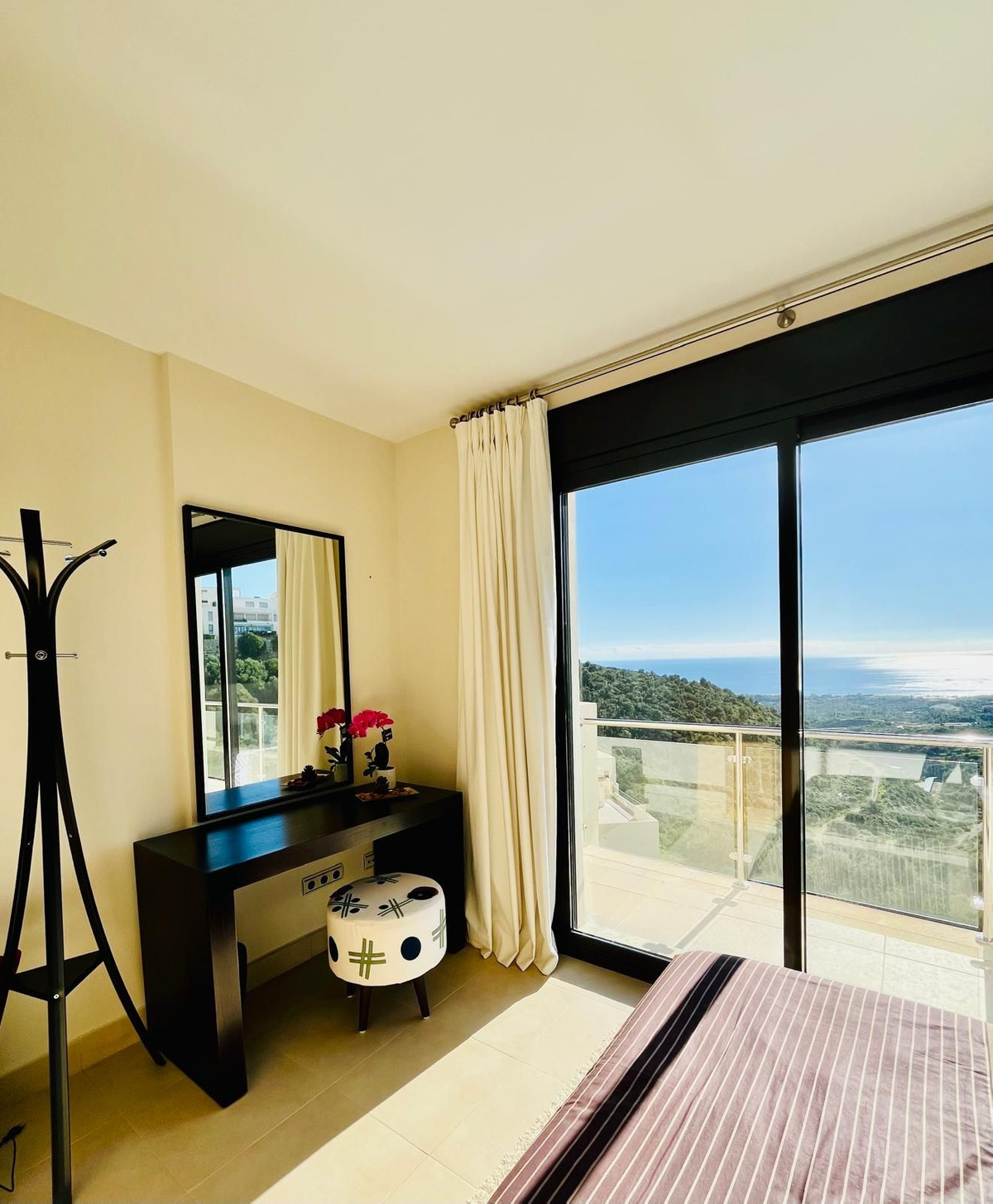 Penthouse in Altos de los Monteros-12