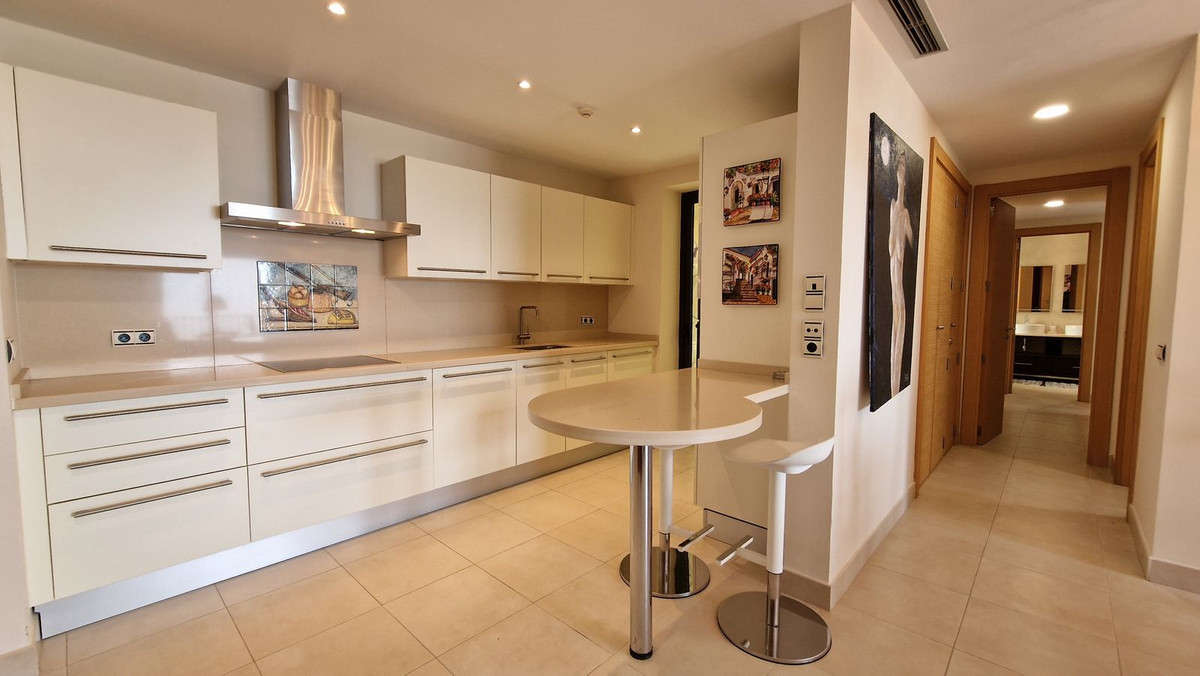 Tussenverdieping Appartement in Altos de los Monteros-12