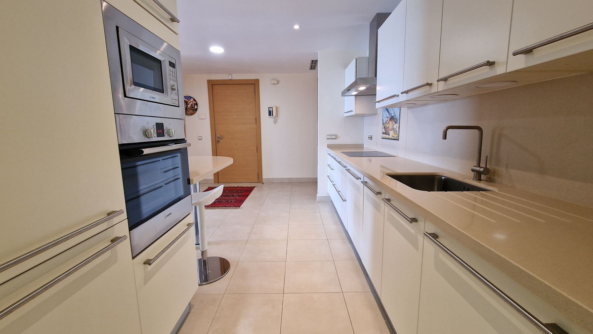 Tussenverdieping Appartement in Altos de los Monteros-15