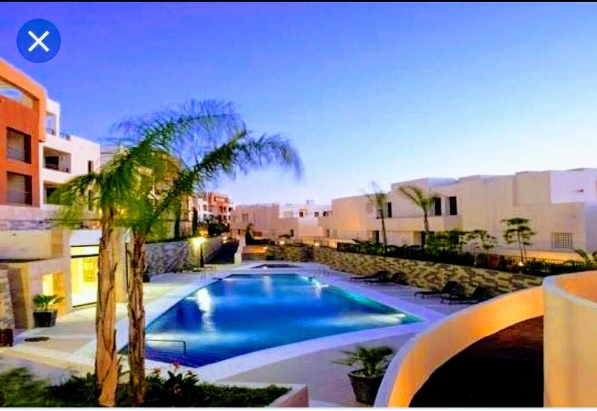 Tussenverdieping Appartement in Altos de los Monteros-2