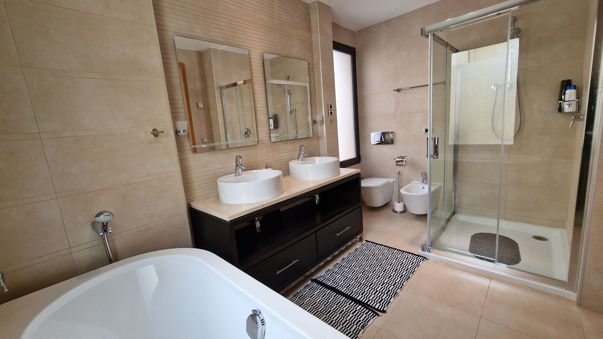 Tussenverdieping Appartement in Altos de los Monteros-22