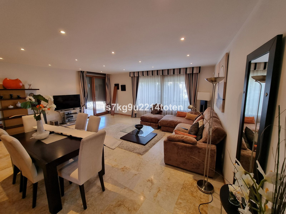 Begane grond appartement in Altos de los Monteros-12
