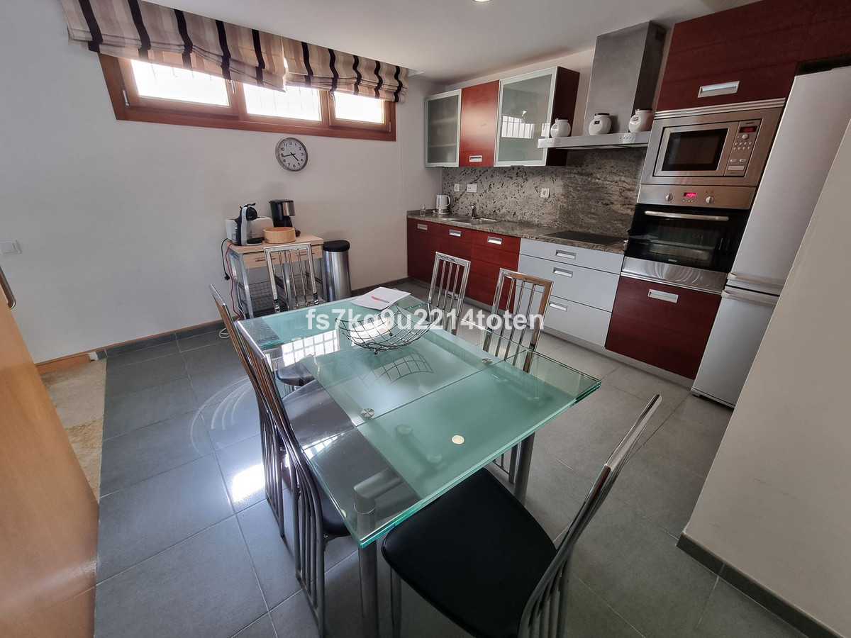 Begane grond appartement in Altos de los Monteros-9