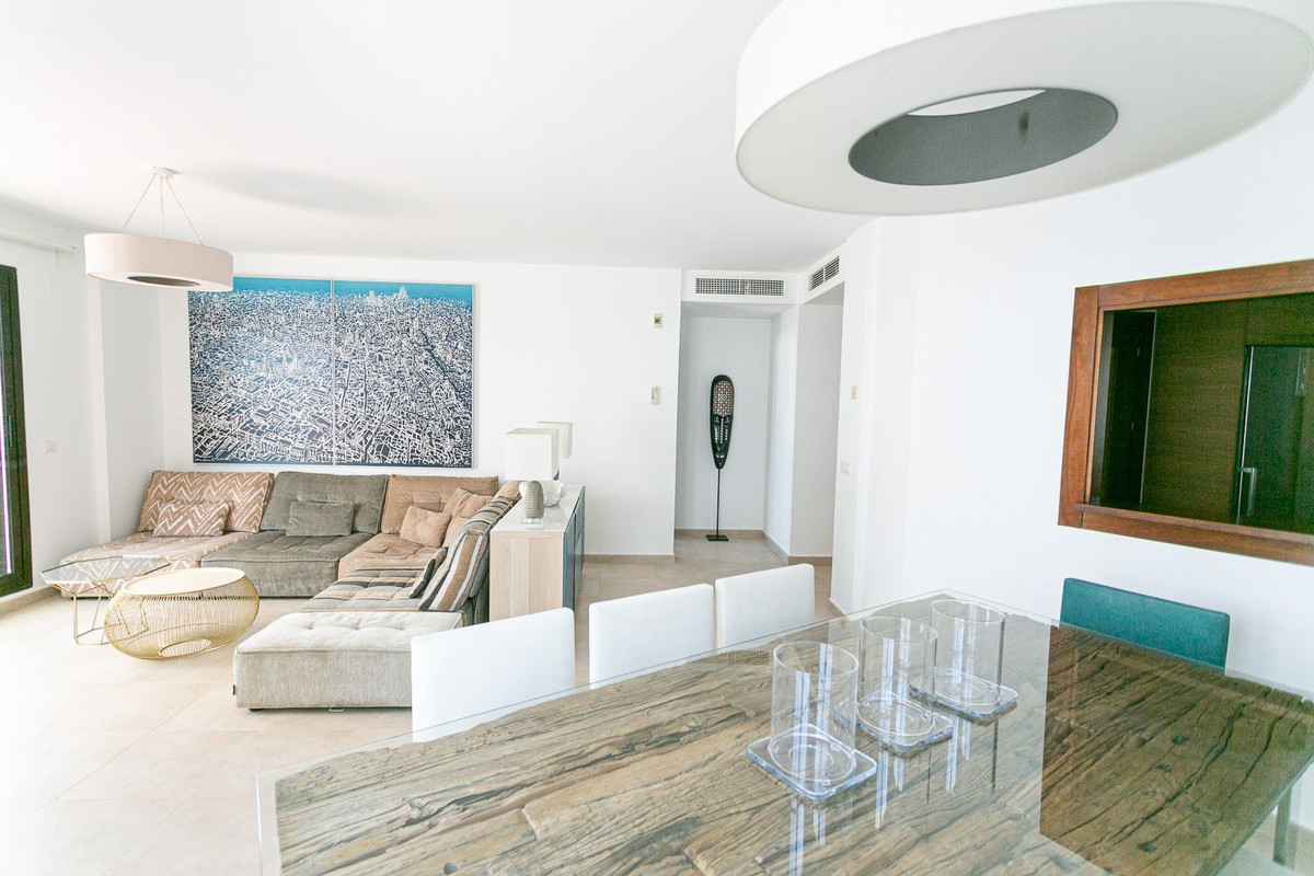Penthouse Duplex in Altos de los Monteros-12