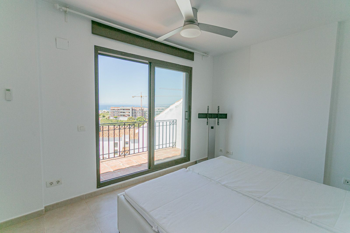 Penthouse Duplex in Altos de los Monteros-16