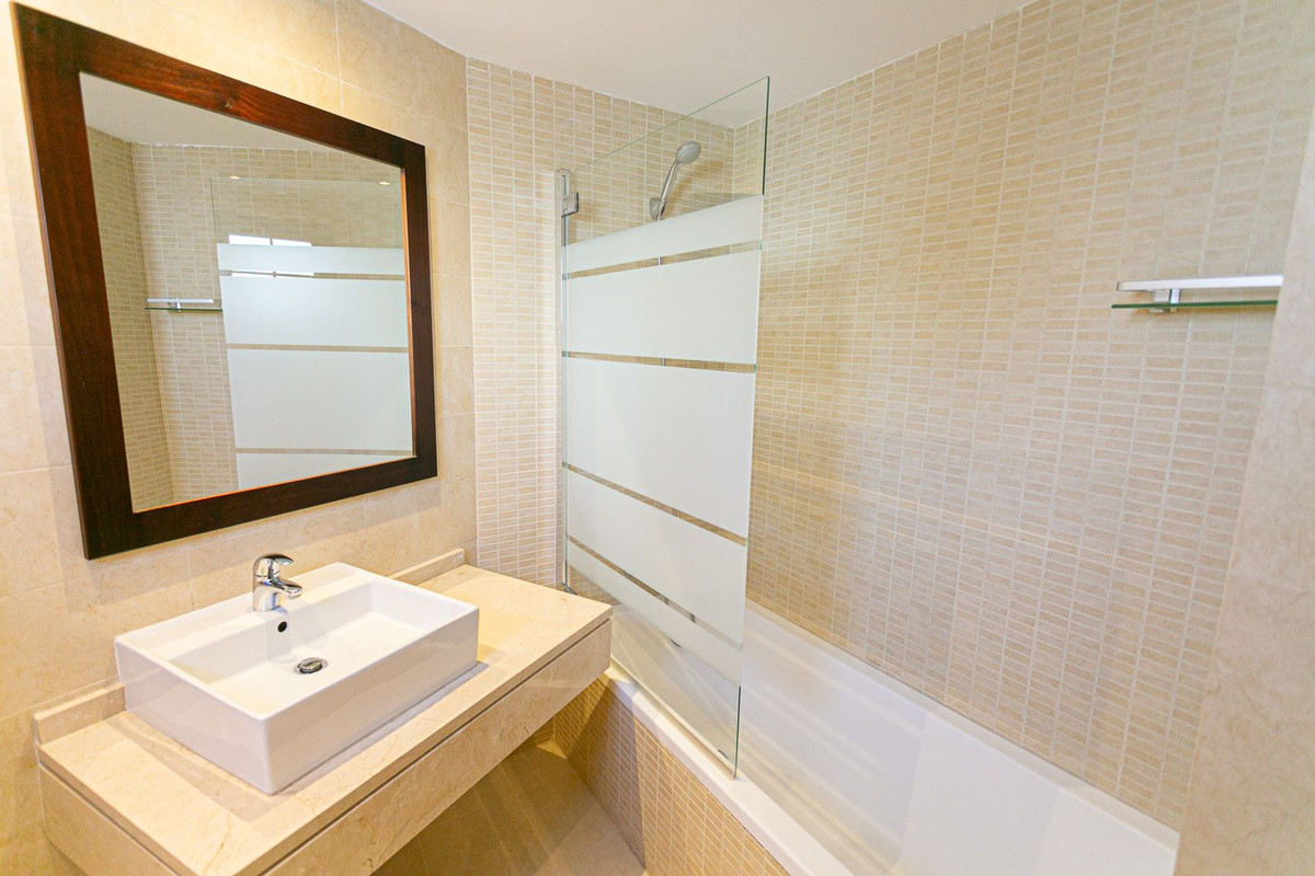 Penthouse Duplex in Altos de los Monteros-24