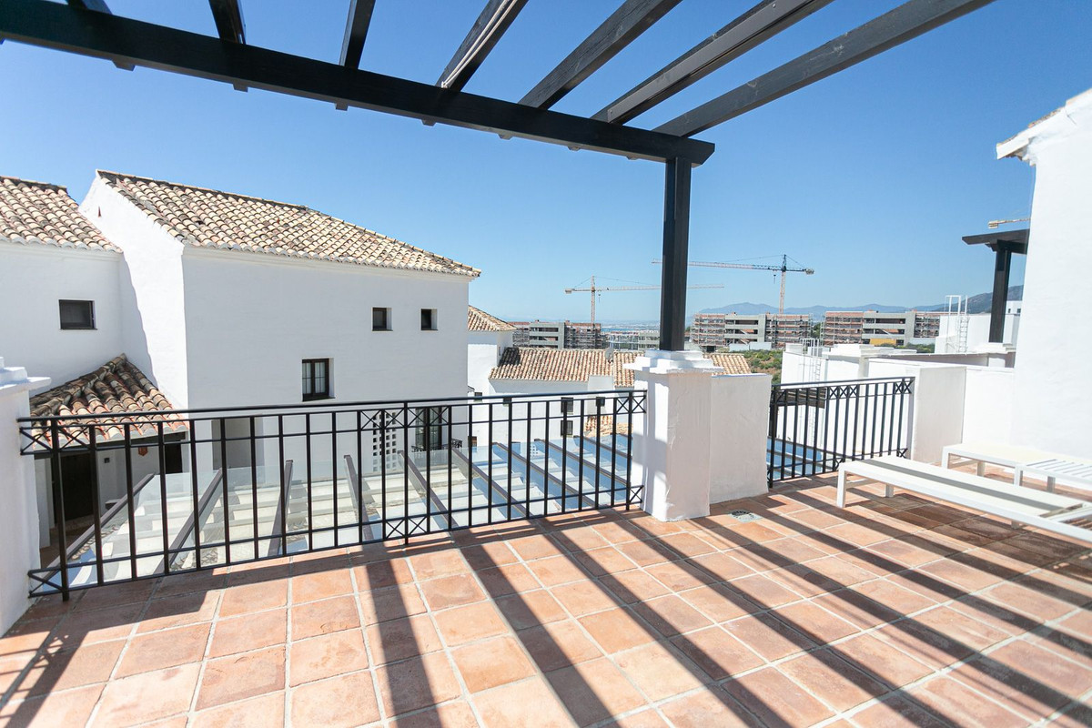 Penthouse Duplex in Altos de los Monteros-28