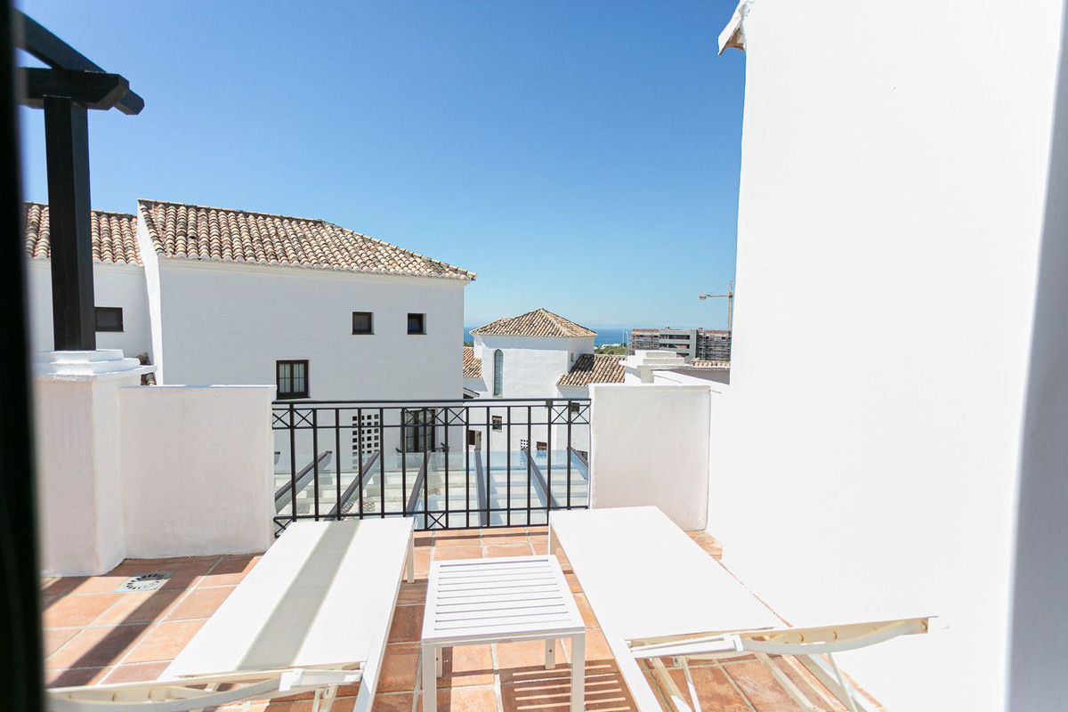 Penthouse Duplex in Altos de los Monteros-29