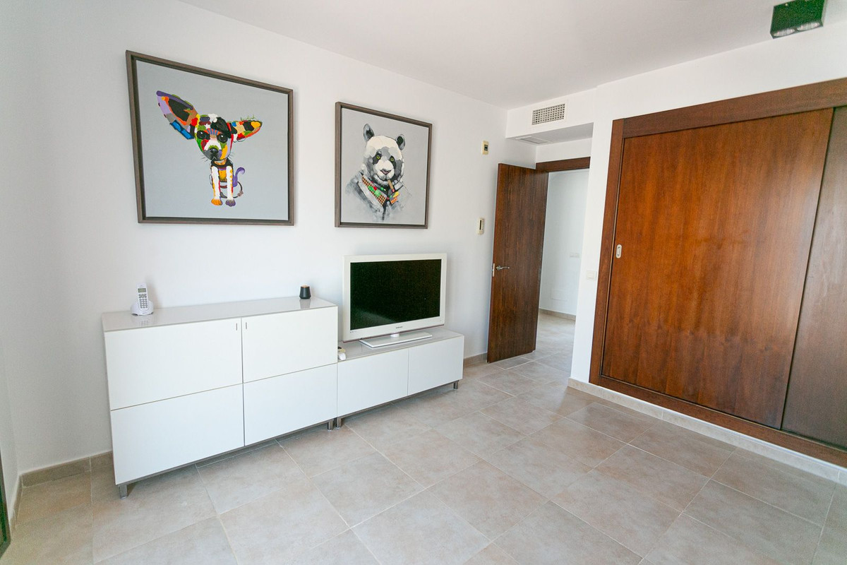 Penthouse Duplex in Altos de los Monteros-32