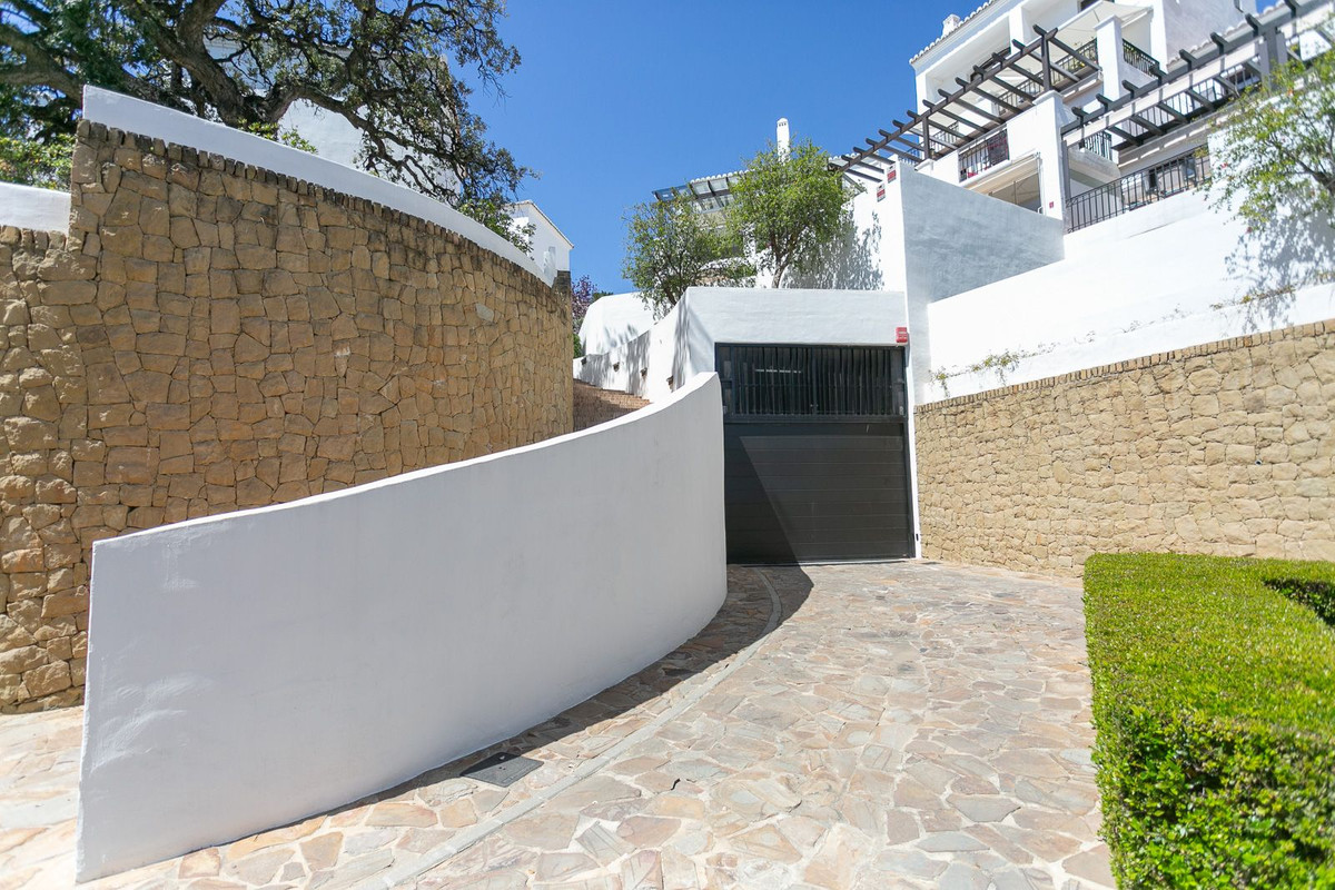 Penthouse Duplex in Altos de los Monteros-54