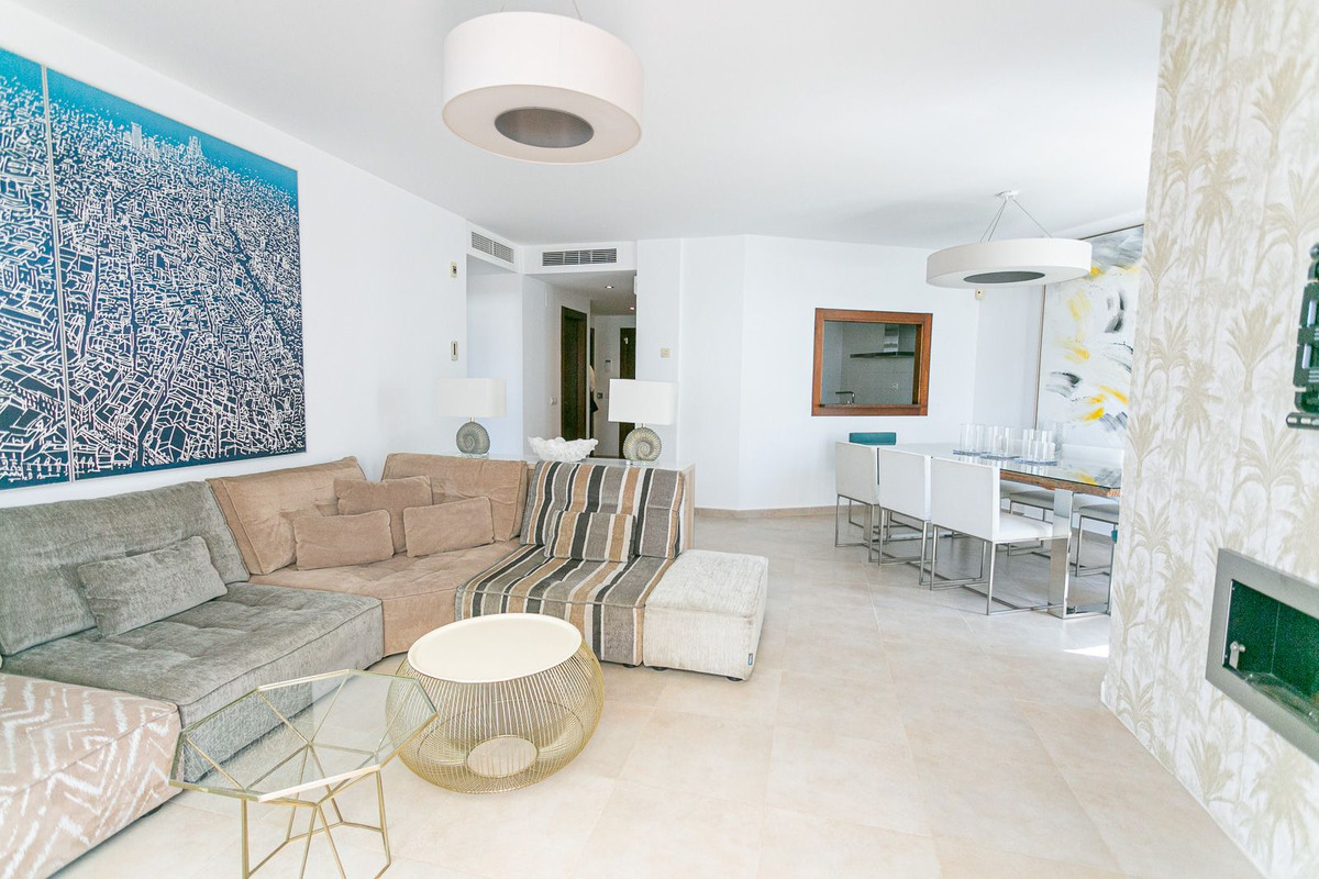Penthouse Duplex in Altos de los Monteros-6