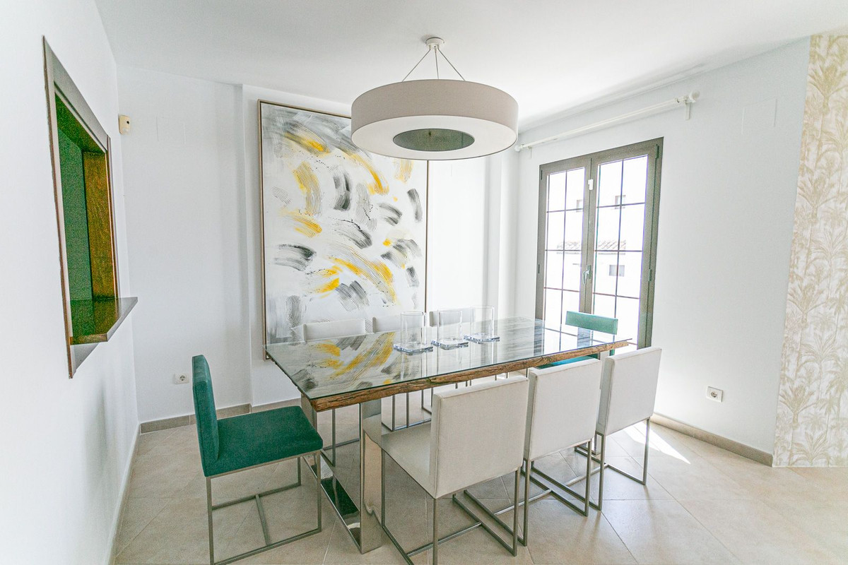 Penthouse Duplex in Altos de los Monteros-8