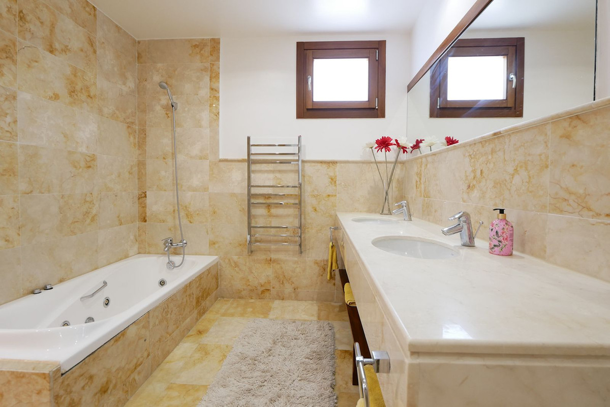 Appartement te koop in Altos de los Monteros | 3 slaapkamers H5126983