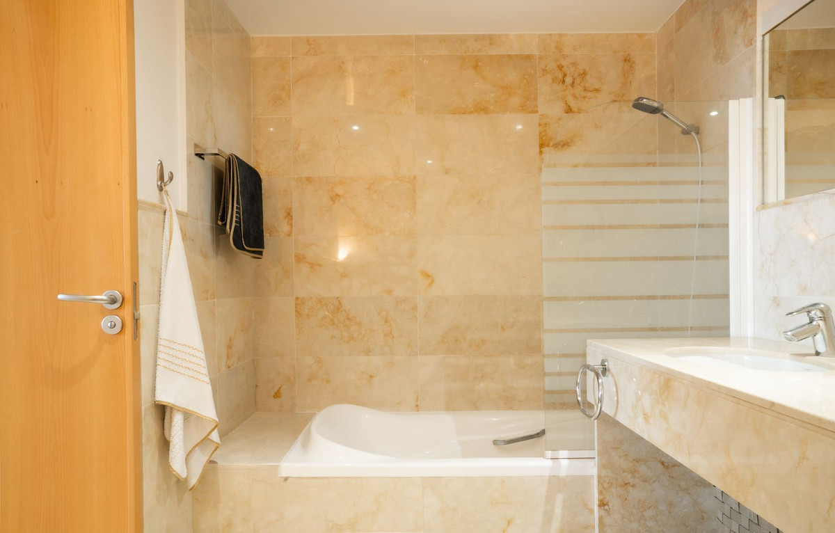Appartement te koop in Altos de los Monteros | 3 slaapkamers H5384665