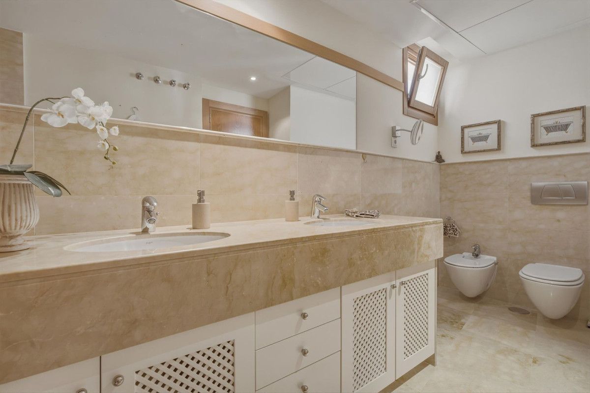 Appartement te koop in Altos de los Monteros | 3 slaapkamers H5440306