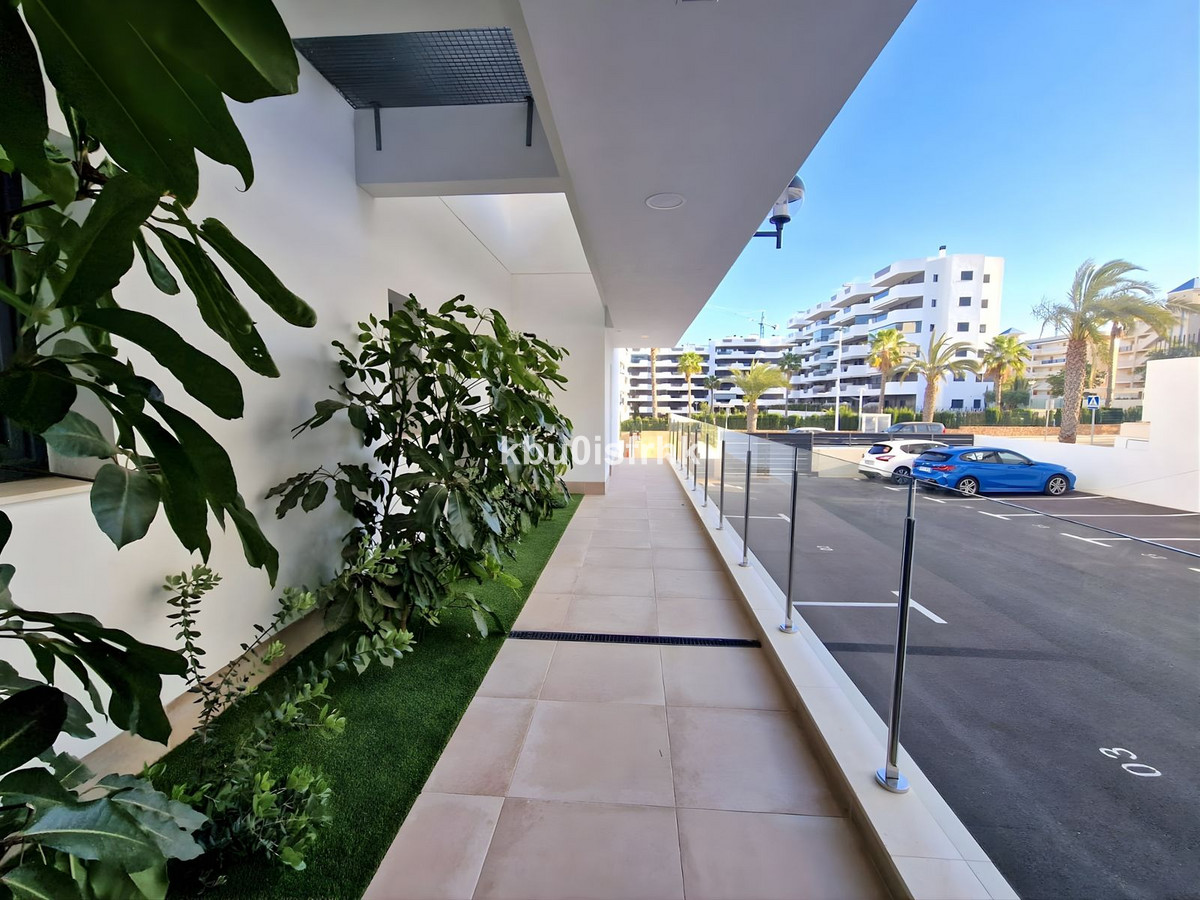 Appartement te koop in Arenales del Sol | 2 slaapkamers H5256871