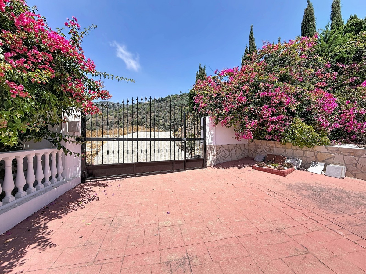 Property main view 44