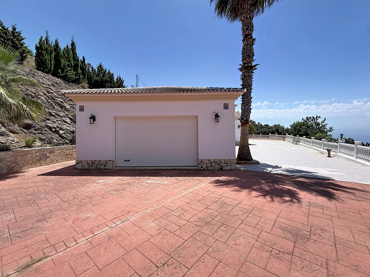Property main view 45