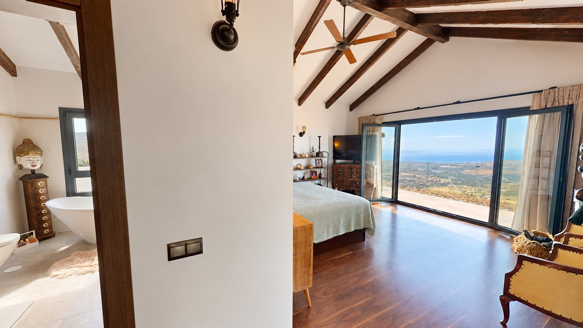 Property main view 34