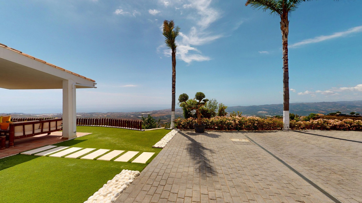 Property main view 40
