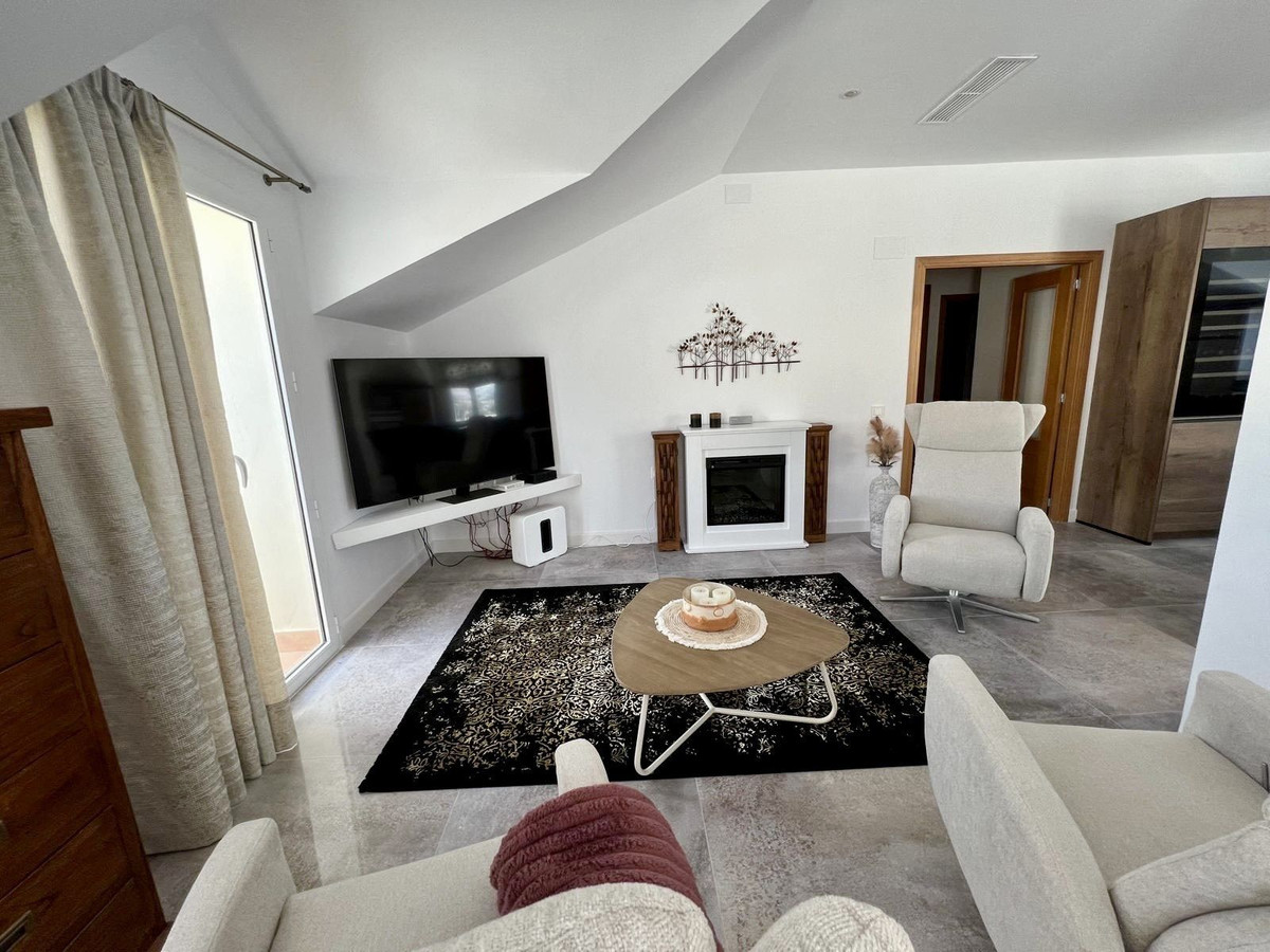 Penthouse in Arroyo de la Miel-12