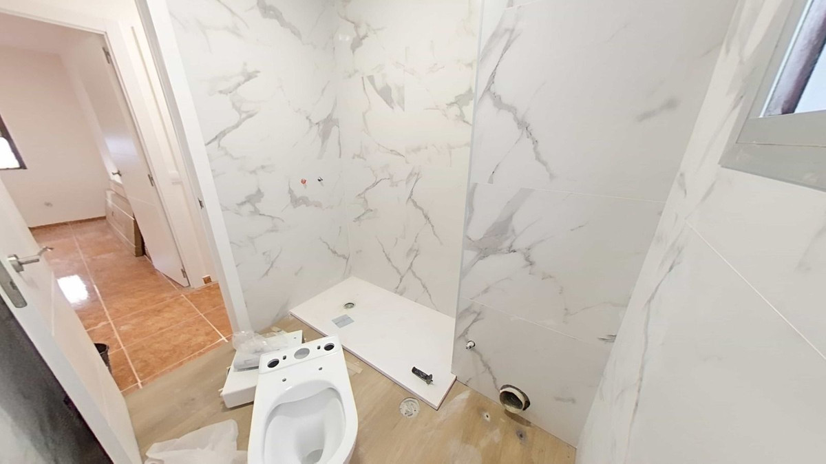 Appartement te koop in Arroyo de la Miel | 5 slaapkamers H5118994
