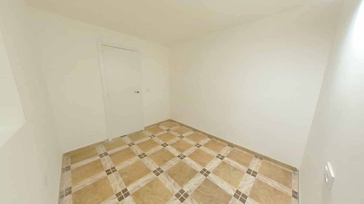 Appartement te koop in Arroyo de la Miel | 5 slaapkamers H5118994