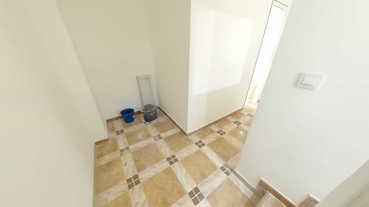 Appartement te koop in Arroyo de la Miel | 5 slaapkamers H5118994