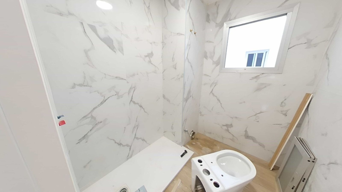 Appartement te koop in Arroyo de la Miel | 5 slaapkamers H5118994