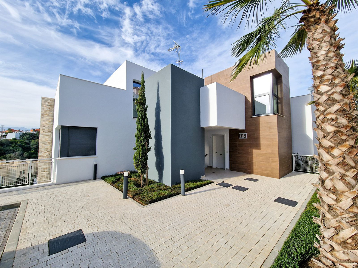 Duplex te koop in Artola | 2 slaapkamers H4627222