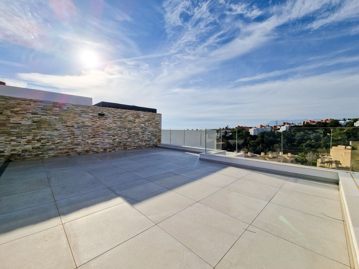 Duplex te koop in Artola | 2 slaapkamers H4627222