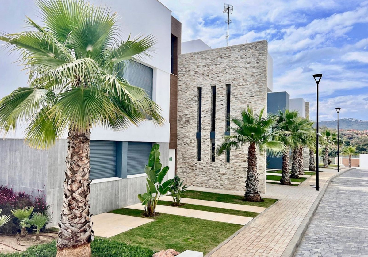 Appartement te koop in Cabopino | 3 slaapkamers H5130787