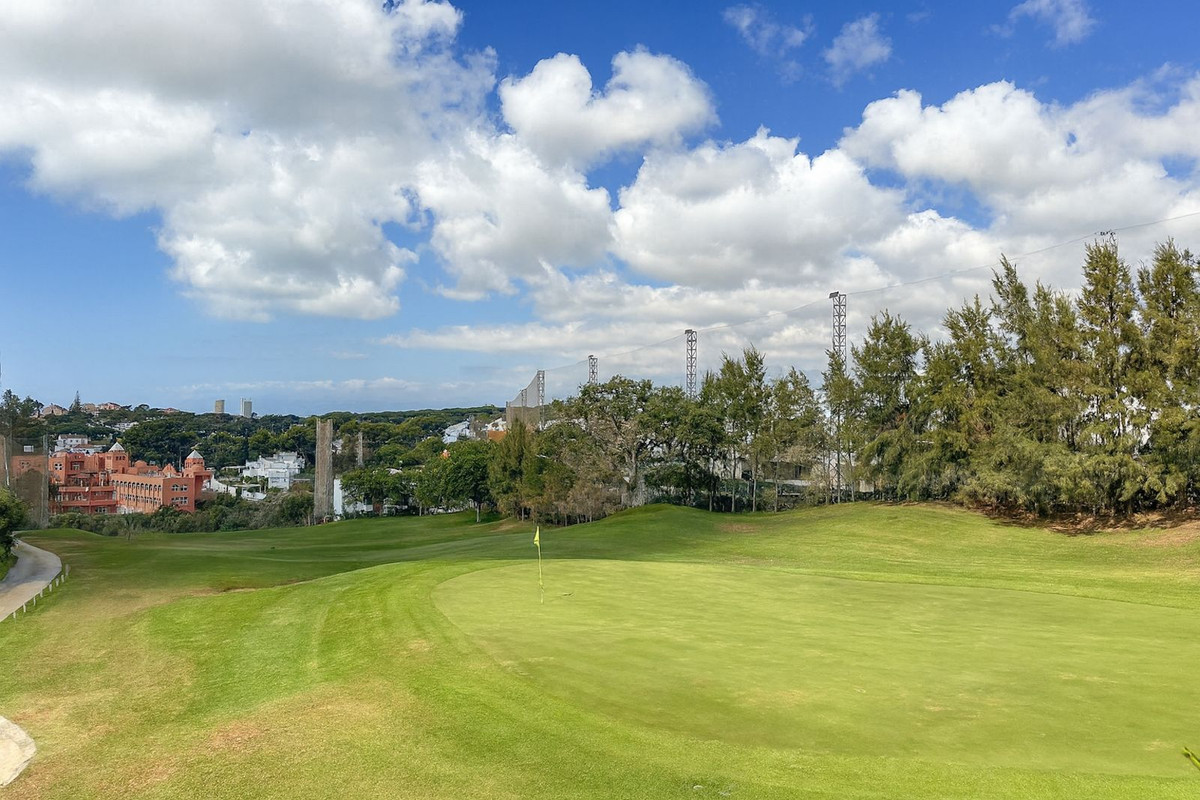 Duplex te koop in Artola | 4 slaapkamers H5164534