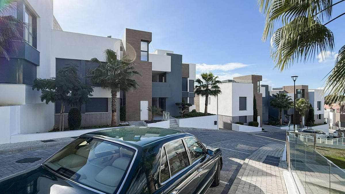 Appartement te koop in Artola | 3 slaapkamers H5229706