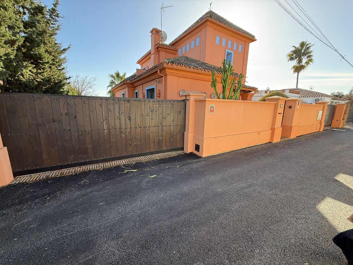 Huis te koop in Marbesa | 3 slaapkamers H5296471