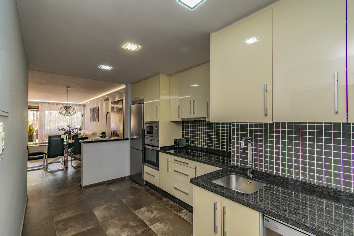 Begane grond appartement in Atalaya-12