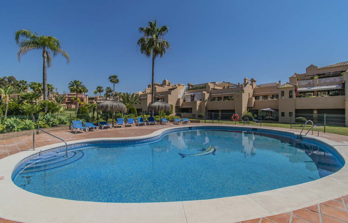 Begane grond appartement in Atalaya-3