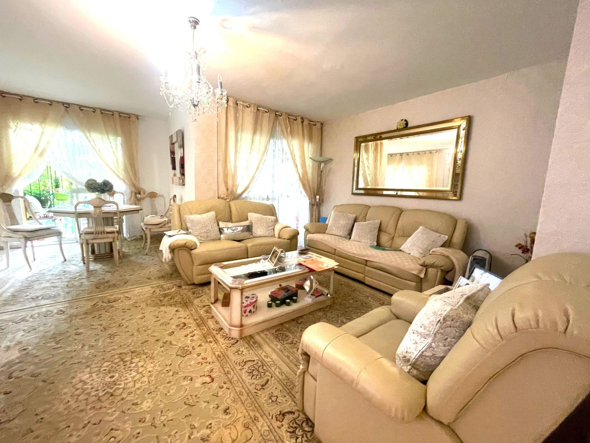 Appartement te koop in Atalaya | 3 slaapkamers H5074018