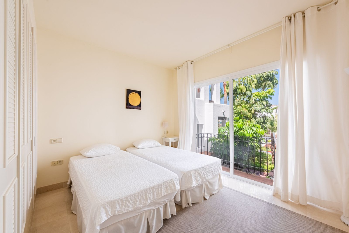 Appartement te koop in Atalaya | 2 slaapkamers H5077474