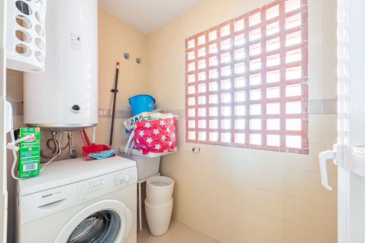 Appartement te koop in Atalaya | 2 slaapkamers H5077474
