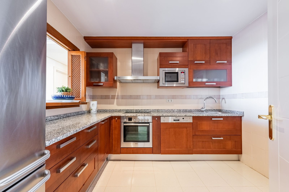 Appartement te koop in Atalaya | 2 slaapkamers H5077474