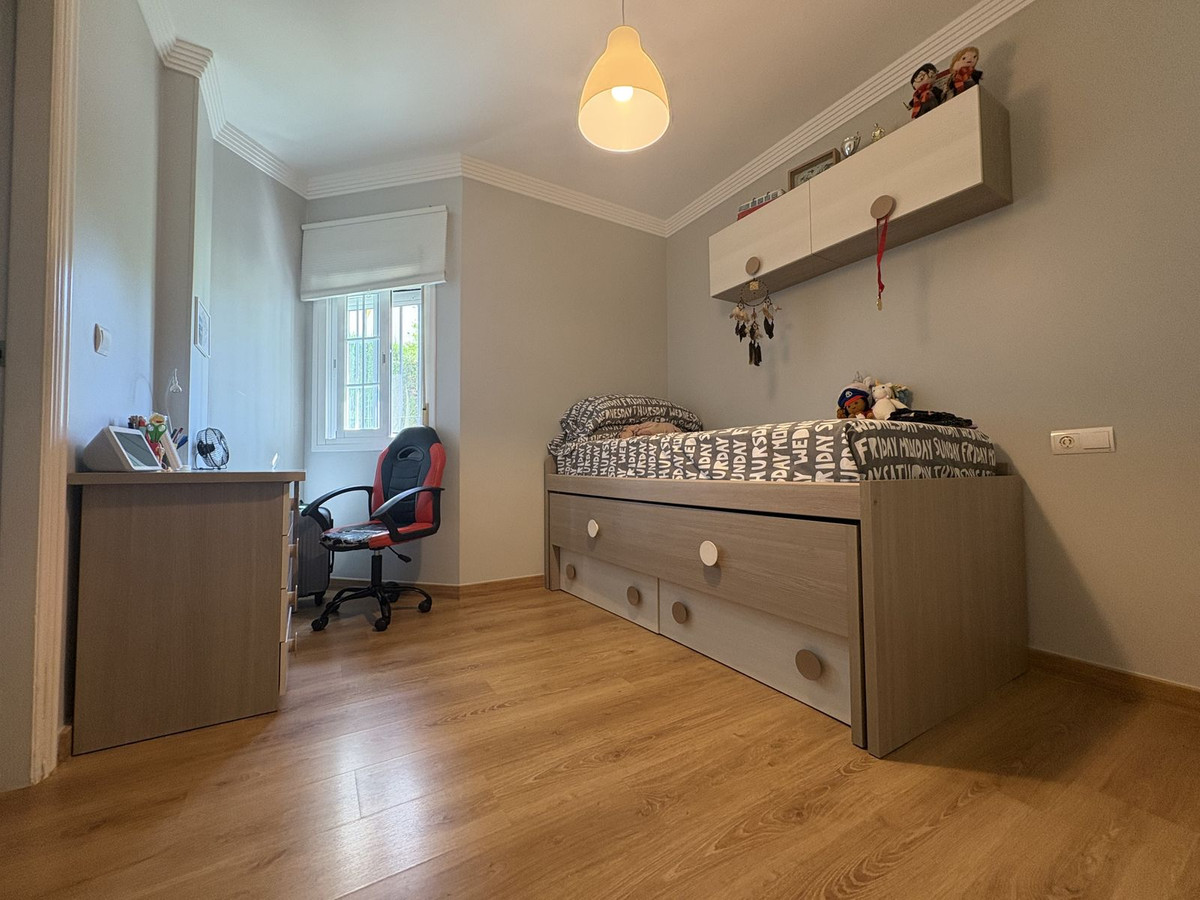 Appartement te koop in Atalaya | 2 slaapkamers H5151841