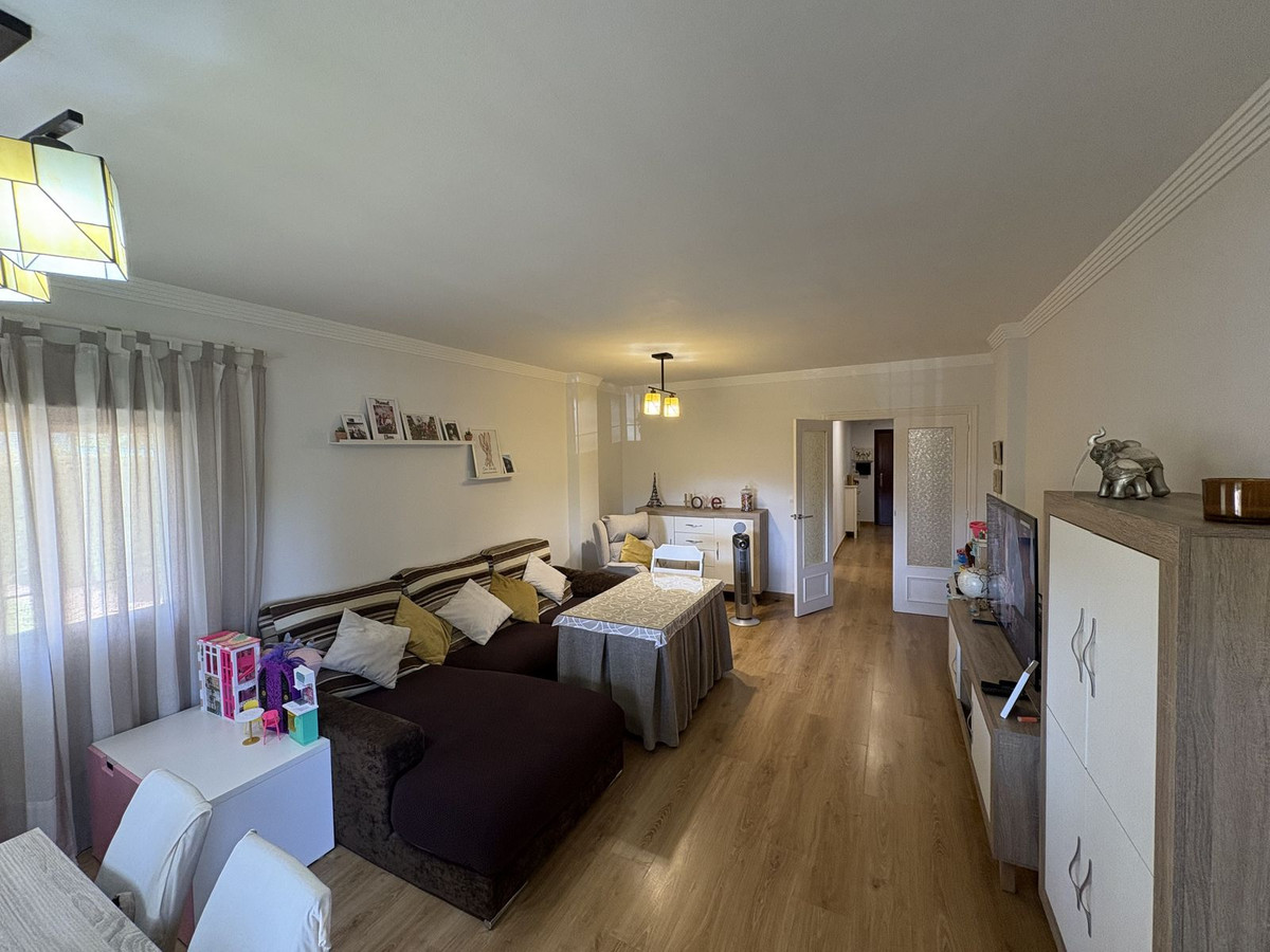 Appartement te koop in Atalaya | 2 slaapkamers H5151841