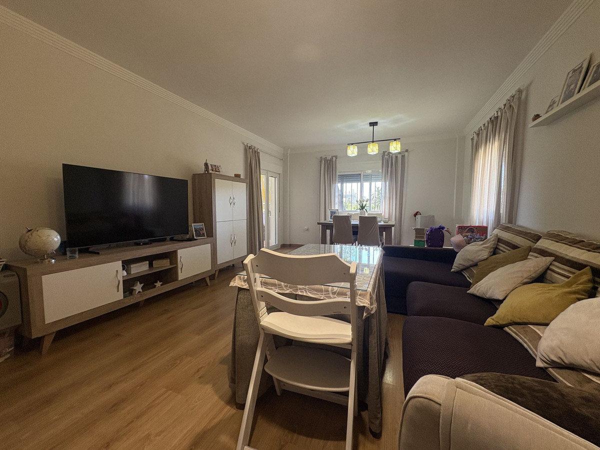 Appartement te koop in Atalaya | 2 slaapkamers H5151841