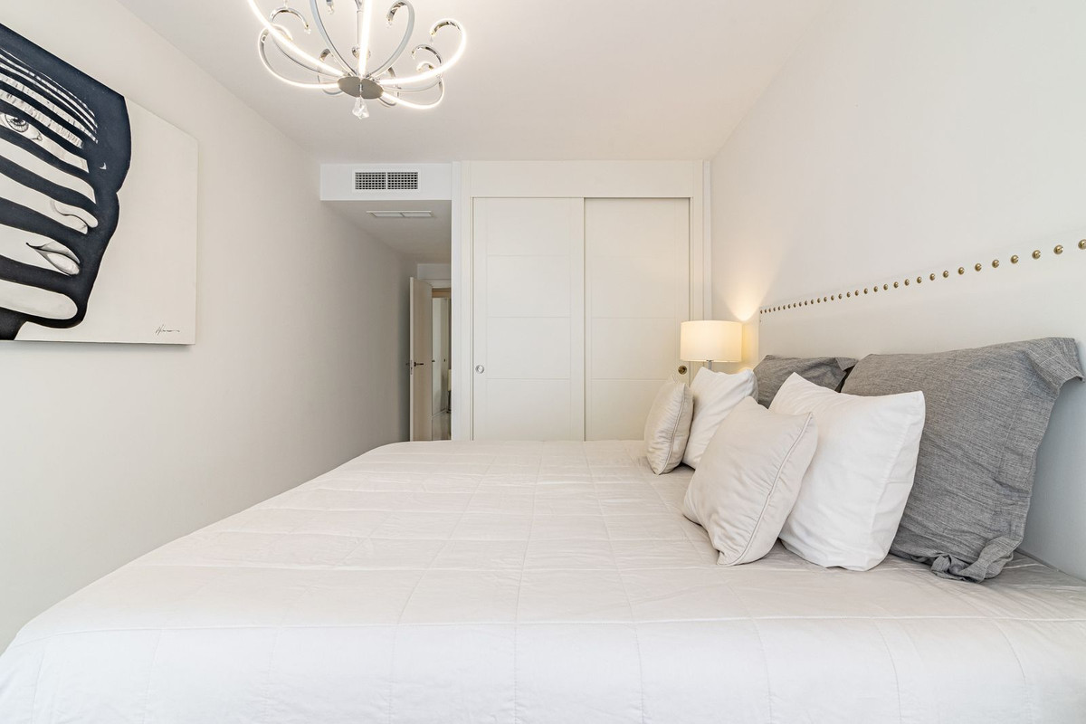 Appartement te koop in Atalaya | 2 slaapkamers H5159686