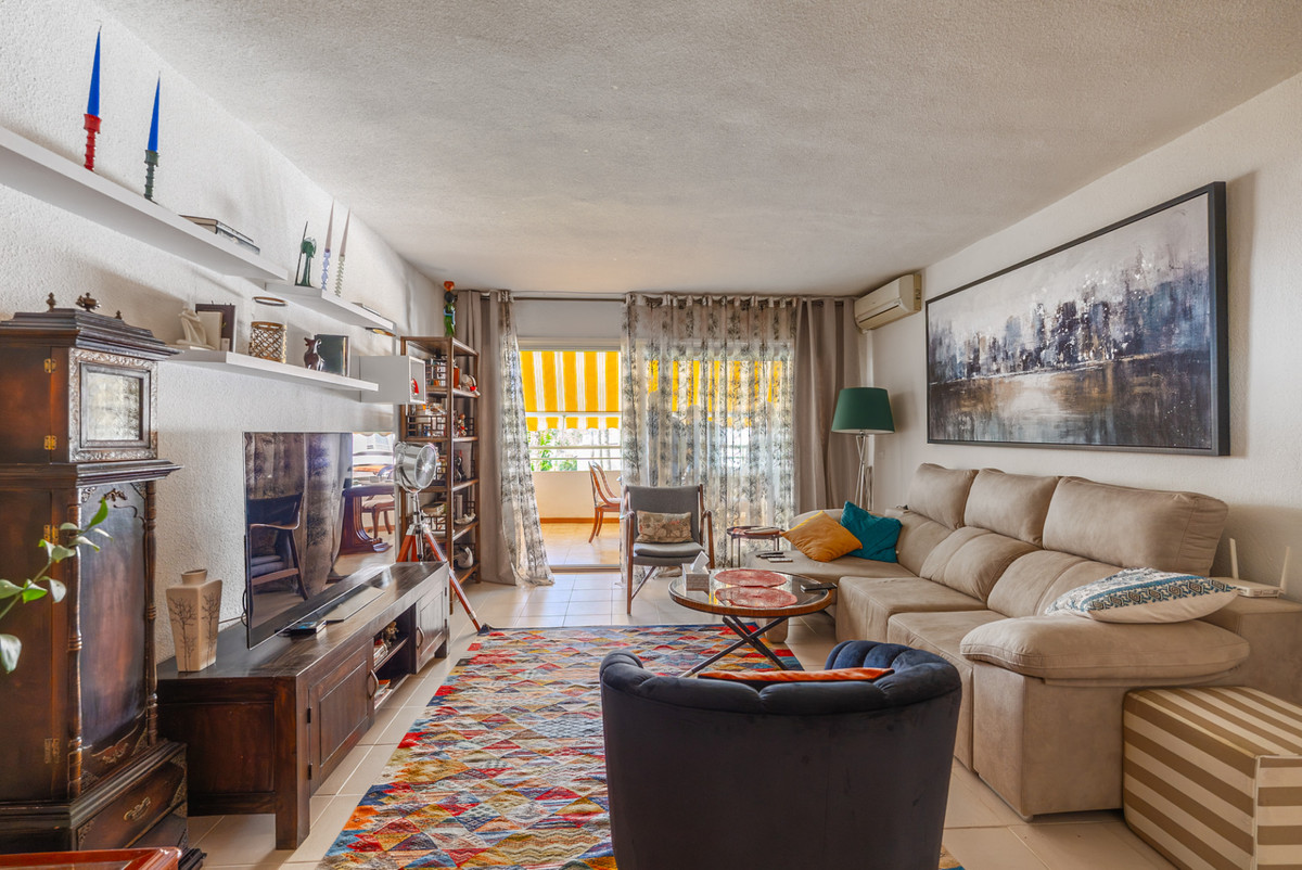 Appartement te koop in Atalaya | 2 slaapkamers H5159827