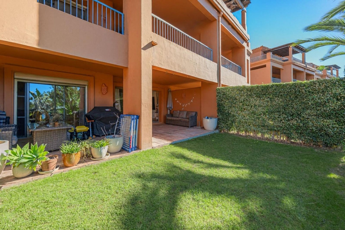 Appartement te koop in Atalaya | 2 slaapkamers H5234704