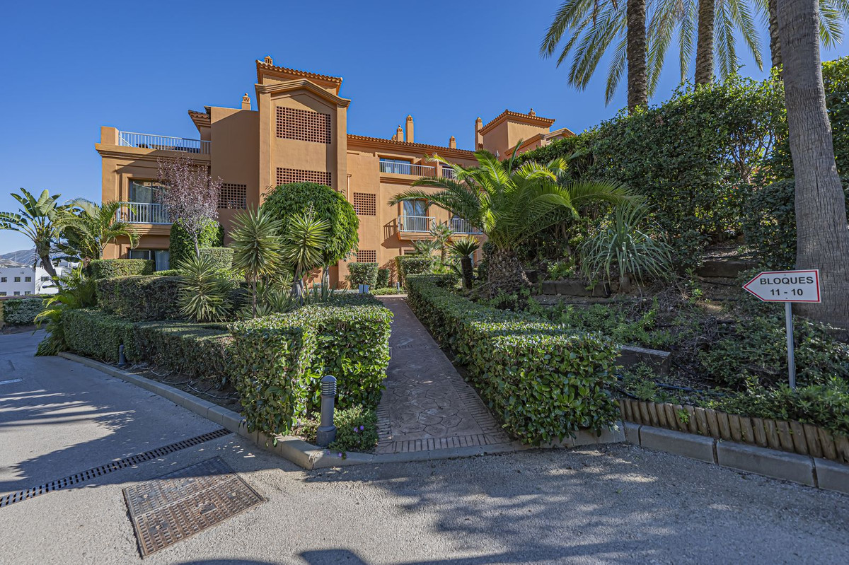 Appartement te koop in Atalaya | 2 slaapkamers H5234704