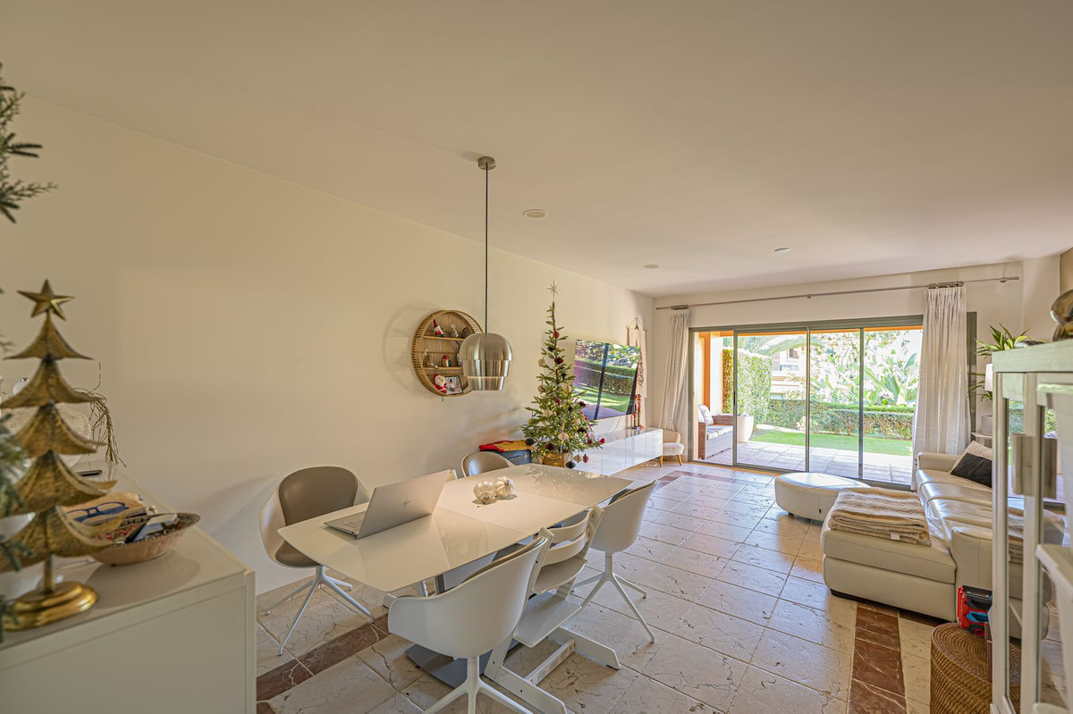 Appartement te koop in Atalaya | 2 slaapkamers H5234704