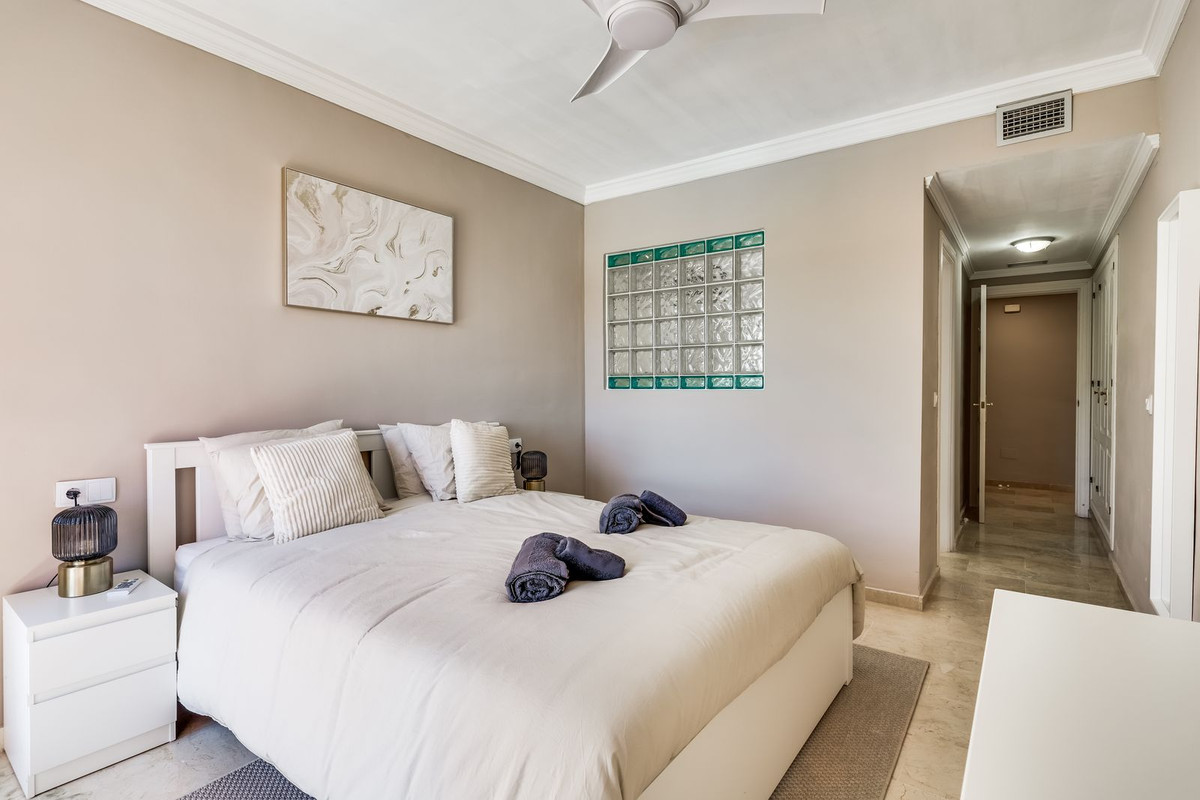 Appartement te koop in Atalaya | 2 slaapkamers H5253367